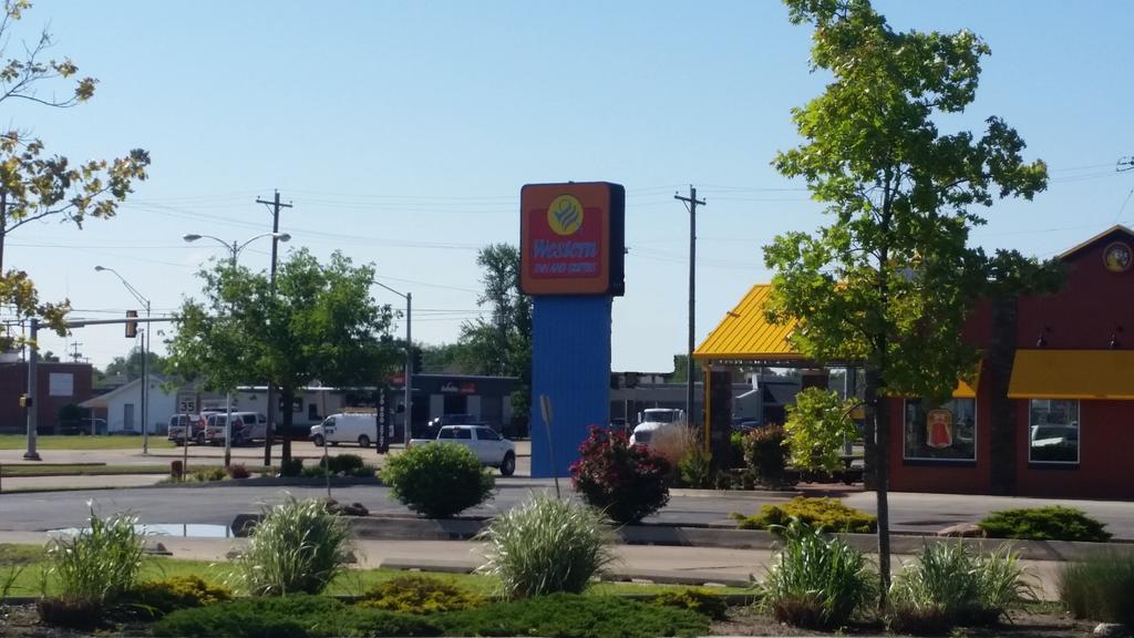 Western Inn And Suites Enid Exterior photo